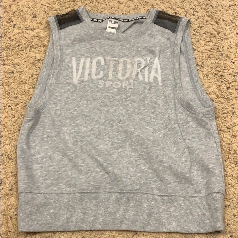 Victoria sport top